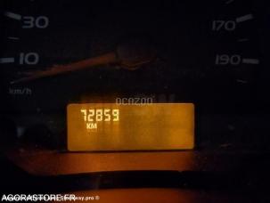 Fourgon avec parois et toit rigide Renault Master