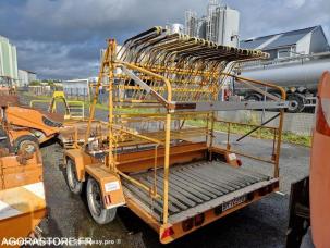 Fourgon bâché avec parois rigides nc