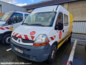 Fourgon avec parois et toit rigide Renault Master