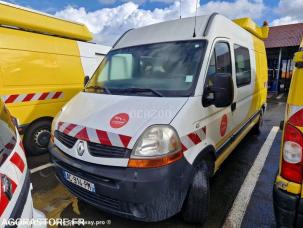 Fourgon avec parois et toit rigide Renault Master