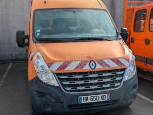 Fourgon avec parois et toit rigide Renault Master