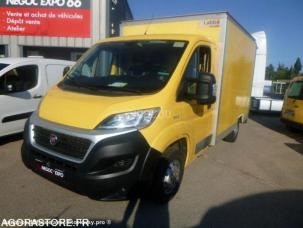 Fourgon avec parois et toit rigide Fiat Ducato