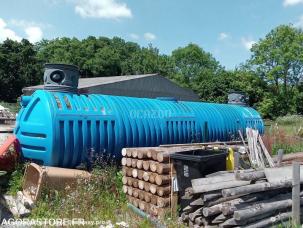 Citerne, cuve, tonne à eau nc