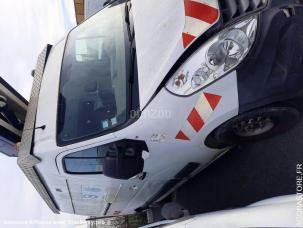 Fourgon avec parois et toit rigide Renault Master