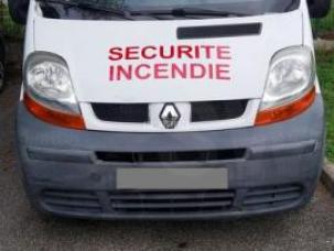 Fourgon avec parois et toit rigide Renault Trafic