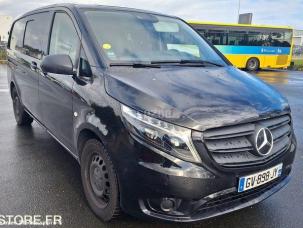 Fourgon avec parois et toit rigide Mercedes Vito