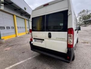 Fourgon avec parois et toit rigide Citroën Jumper