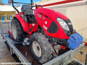 Tondeuse TYM             T233