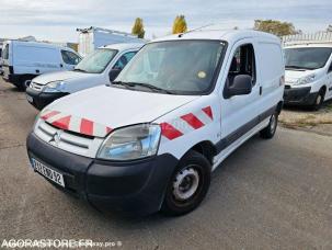 Fourgon avec parois et toit rigide Citroën Berlingo