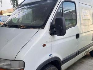 Fourgon avec parois et toit rigide Renault Master