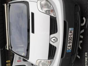 Fourgon avec parois et toit rigide Renault Trafic