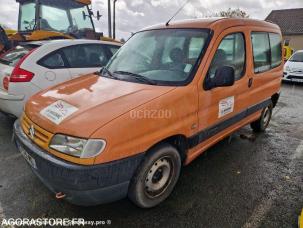 Fourgon avec parois et toit rigide Citroën Berlingo