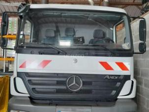 Benne à ordure ménagères Mercedes 1829
