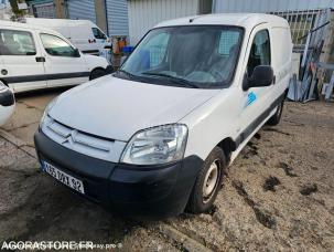 Fourgon avec parois et toit rigide Citroën Berlingo