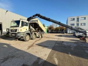 Benne basculante de chantier et de TP MAN 32.400