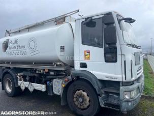 Citerne à produits chimiques Iveco Eurocargo