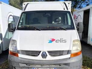 Fourgon avec parois et toit rigide Renault Master