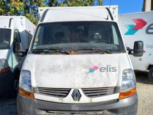 Fourgon avec parois et toit rigide Renault Master
