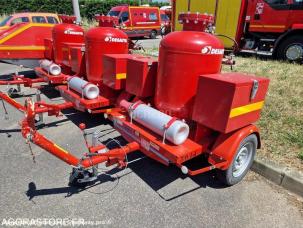 Fourgon bâché avec parois rigides nc F1142