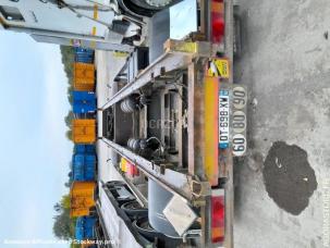 Fourgon bâché avec parois rigides nc