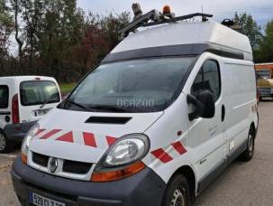 Fourgon avec parois et toit rigide Renault Trafic