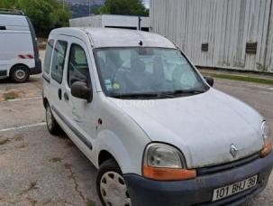 Fourgon avec parois et toit rigide Renault Kangoo