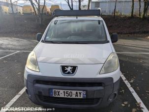 Fourgon avec parois et toit rigide Peugeot Partner