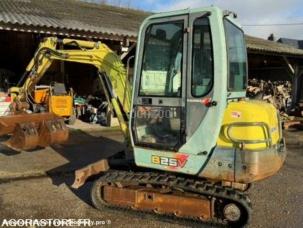Pelle  Yanmar B 25 V