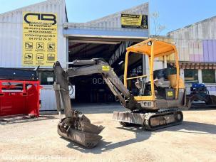 Mini-pelle Volvo EC15 B XT