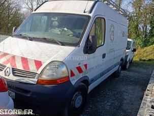 Fourgon avec parois et toit rigide Renault Master