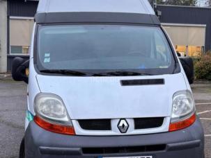 Fourgon avec parois et toit rigide Renault Trafic