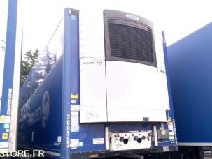 Fourgon bâché avec parois rigides Krone