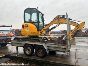 Pelle  Jcb 8025