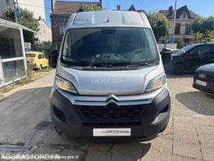 Fourgon avec parois et toit rigide Citroën Jumper