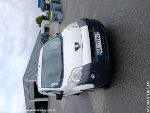 Fourgon avec parois et toit rigide Peugeot Bipper