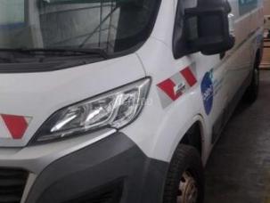 Fourgon avec parois et toit rigide Fiat Ducato
