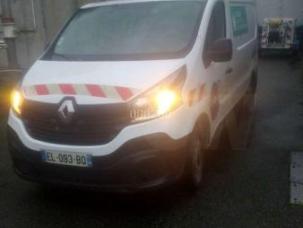 Fourgon avec parois et toit rigide Renault Trafic