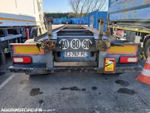 Fourgon bâché avec parois rigides Samro