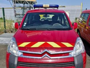 Fourgon avec parois et toit rigide nc BERLINGO