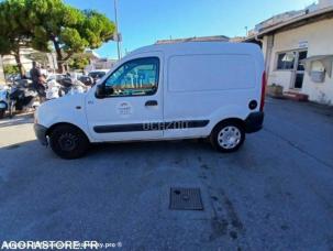 Fourgon avec parois et toit rigide Renault Kangoo