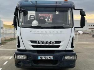 Benne basculante de chantier et de TP Iveco 120E22