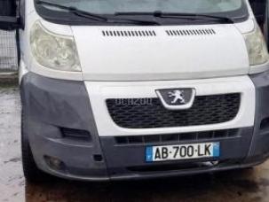 Fourgon avec parois et toit rigide Peugeot BOXER  330 L1H1