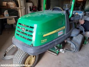 Tondeuse John Deere TRIPLEX 7200 PRECISION CUT