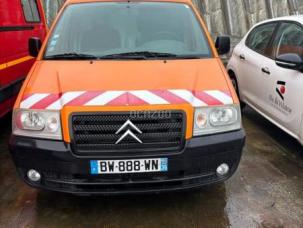 Fourgon avec parois et toit rigide Citroën Jumpy