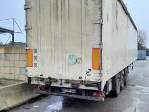 Fourgon bâché avec parois rigides Legras