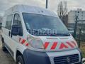 Fourgon avec parois et toit rigide Fiat Ducato