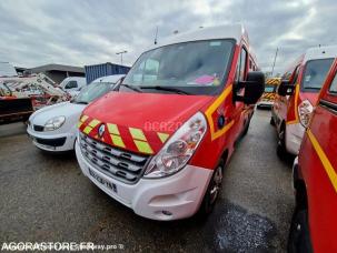 Fourgon avec parois et toit rigide Renault Master