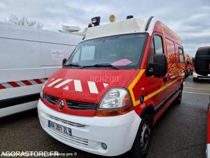 Fourgon avec parois et toit rigide Renault Master