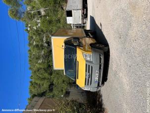 Fourgon avec parois et toit rigide Ford Transit