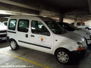 Fourgon avec parois et toit rigide Renault Kangoo